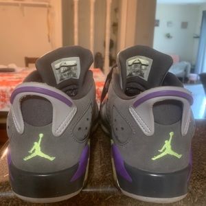 Jordan low size 4y pre owned no box